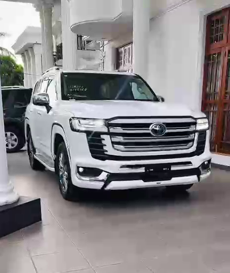 TOYOTA LAND CRUISER 300 ZX 2024