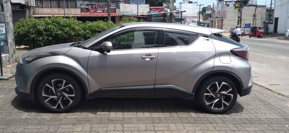 TOYOTA CHR GT LED Edition